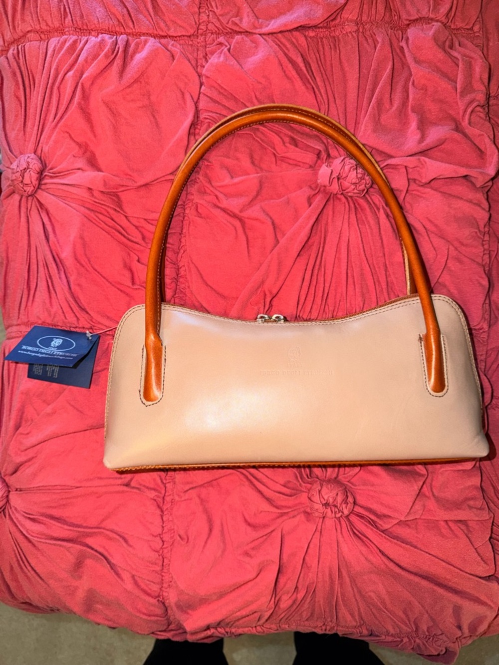 Borgo Degli Etruschi Italian Leather Shoulder Bag - Picture 6 of 6